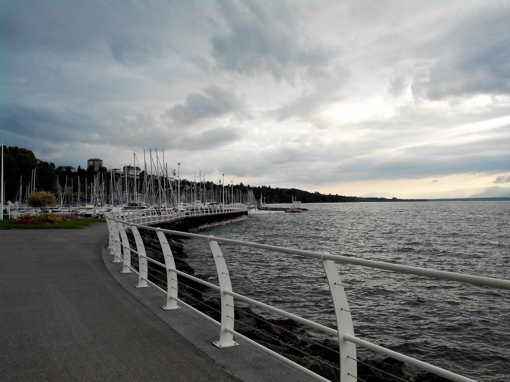 Ibis Budget Thonon Les Bains Luaran gambar